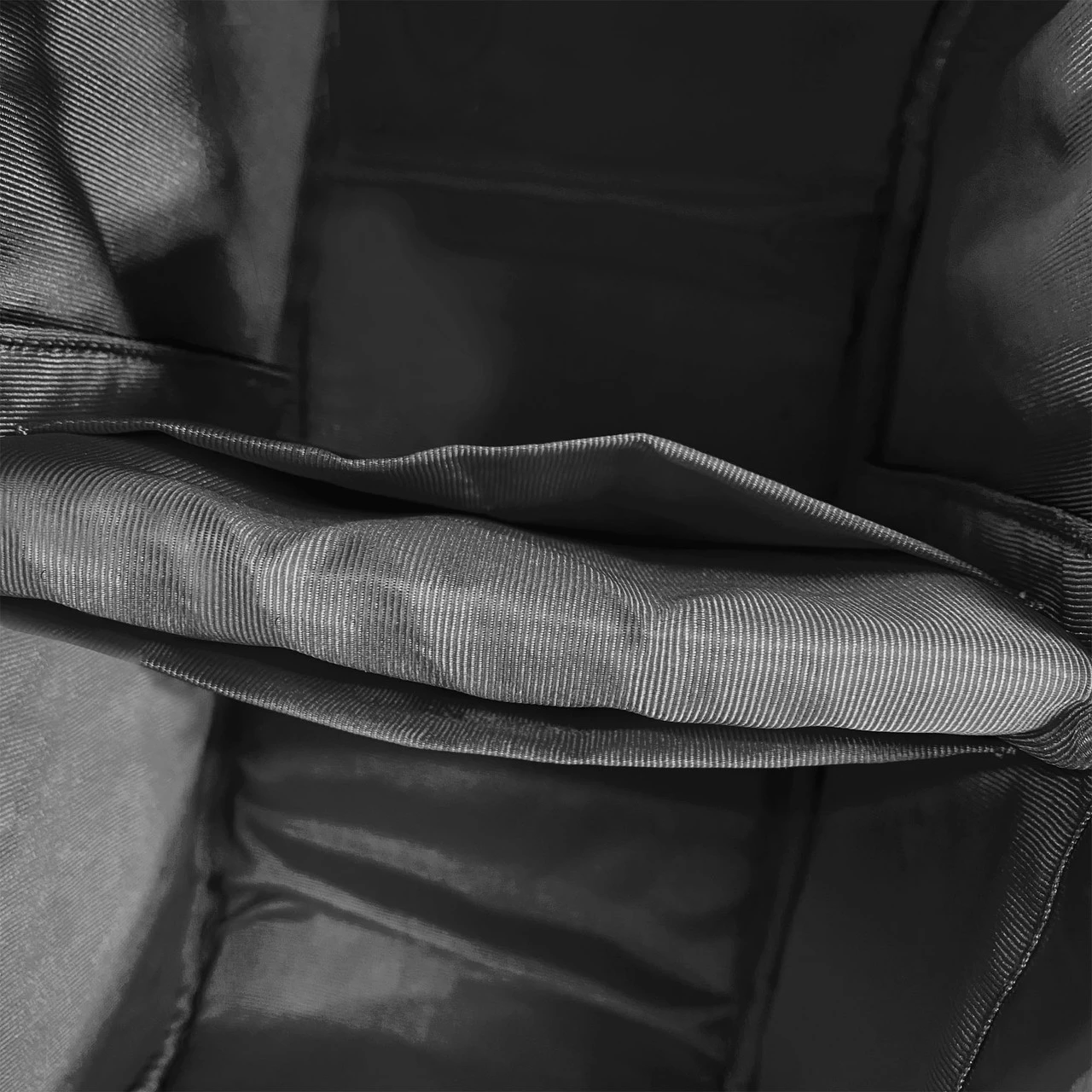 Chloe Noel Tote Bag's TT211 - Black 3 Chloe Noel Tote Bag's TT211 - Black - Image 3